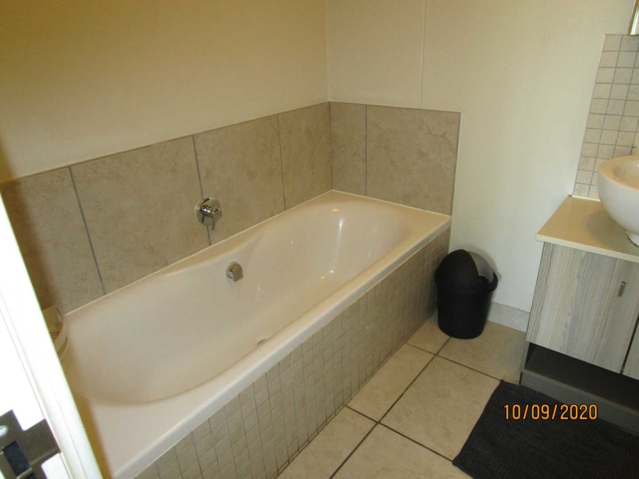 To Let 2 Bedroom Property for Rent in Edenburg Gauteng