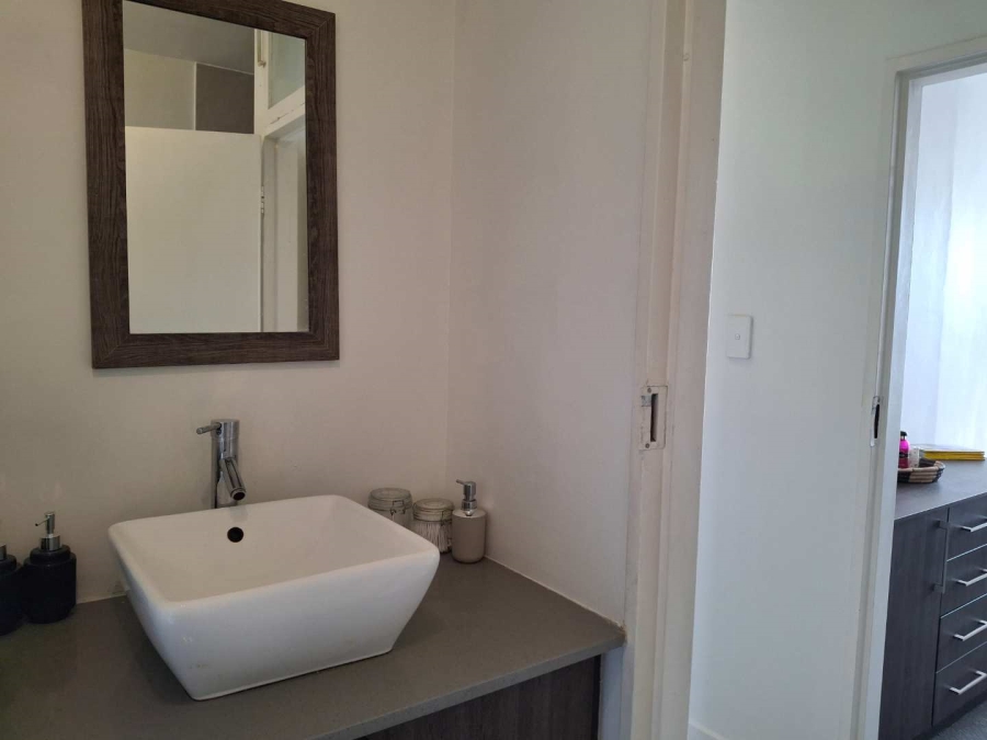 1 Bedroom Property for Sale in Benmore Gauteng