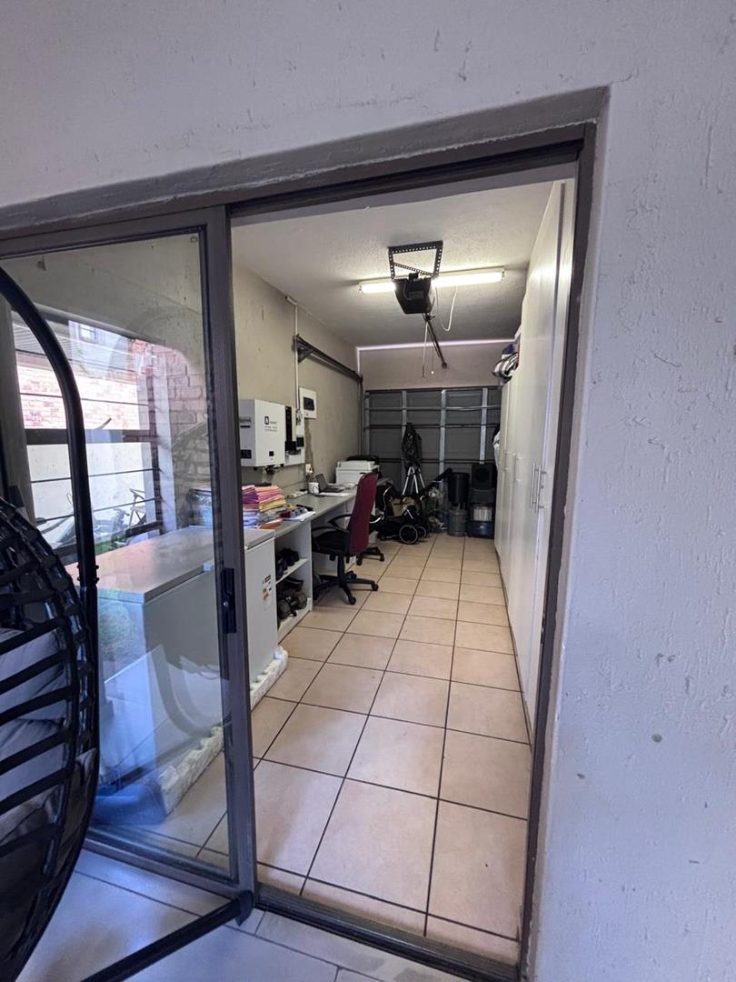 3 Bedroom Property for Sale in Meyersdal Gauteng