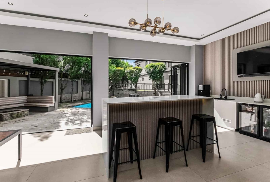 5 Bedroom Property for Sale in Fourways Gauteng
