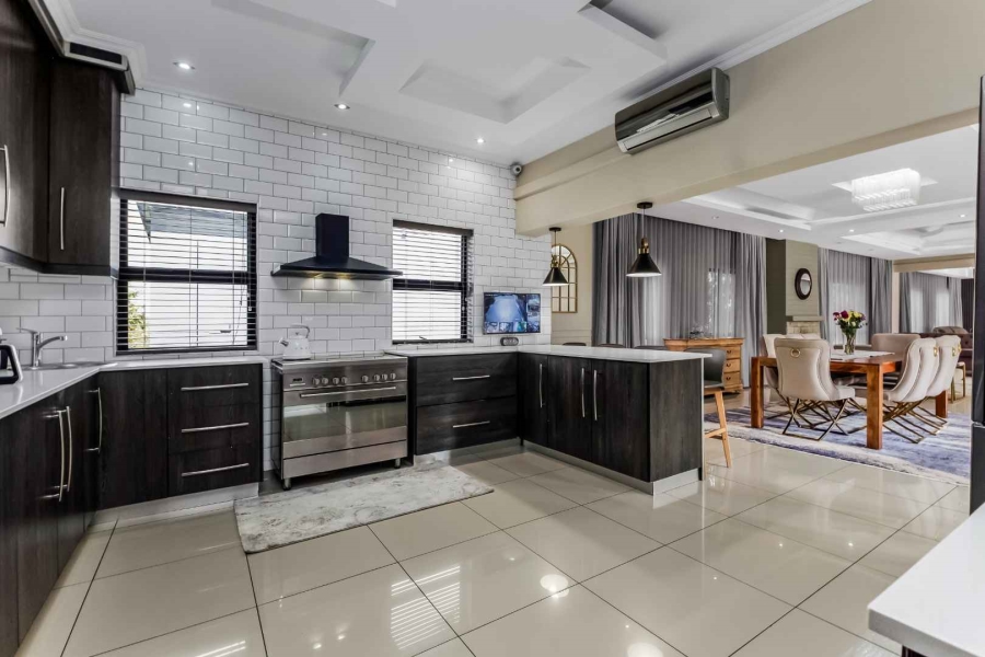 5 Bedroom Property for Sale in Fourways Gauteng