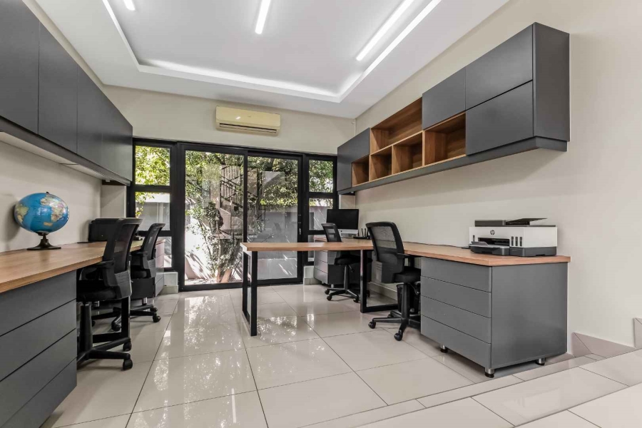 5 Bedroom Property for Sale in Fourways Gauteng