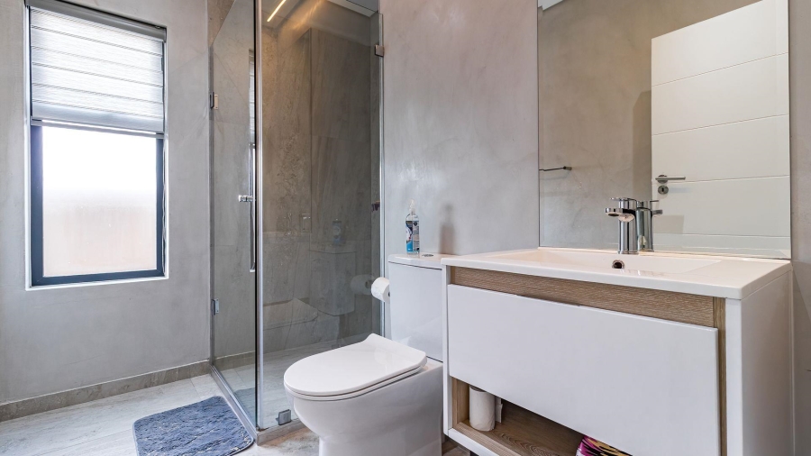 2 Bedroom Property for Sale in Carlswald Gauteng