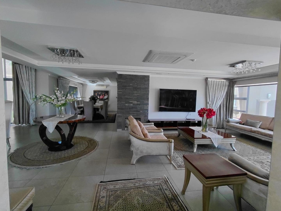 4 Bedroom Property for Sale in Roodekrans Gauteng