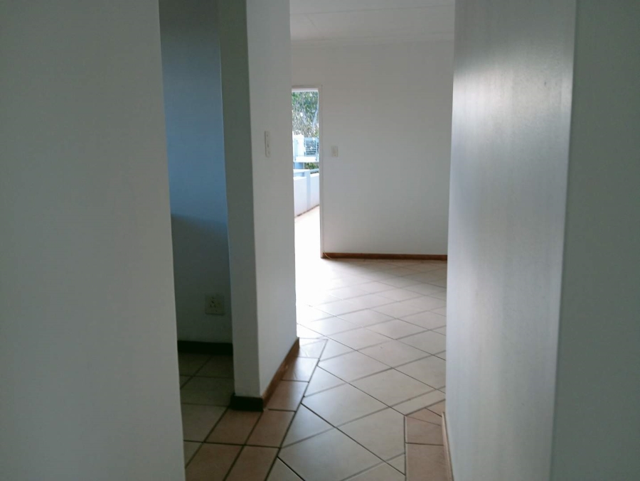 2 Bedroom Property for Sale in Die Hoewes Gauteng