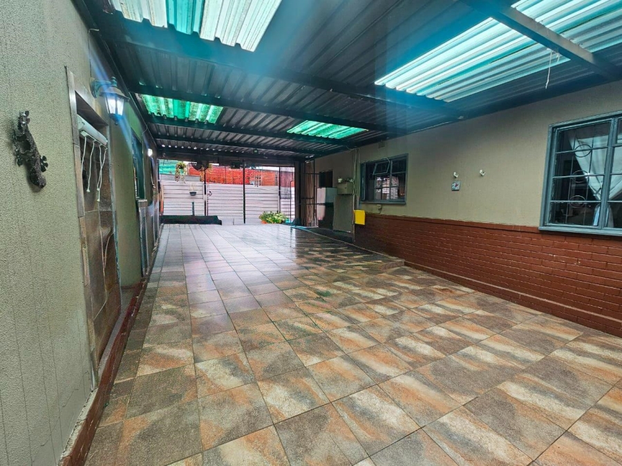 4 Bedroom Property for Sale in Valhalla Gauteng
