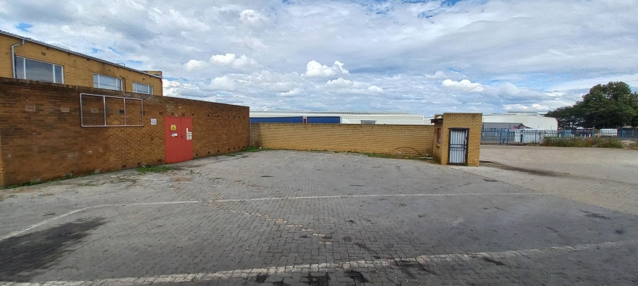 To Let Commercial Property for Rent in Jet Park Gauteng