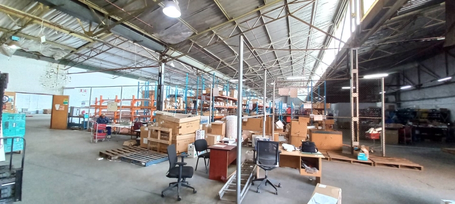 To Let Commercial Property for Rent in Tulisa Park Gauteng