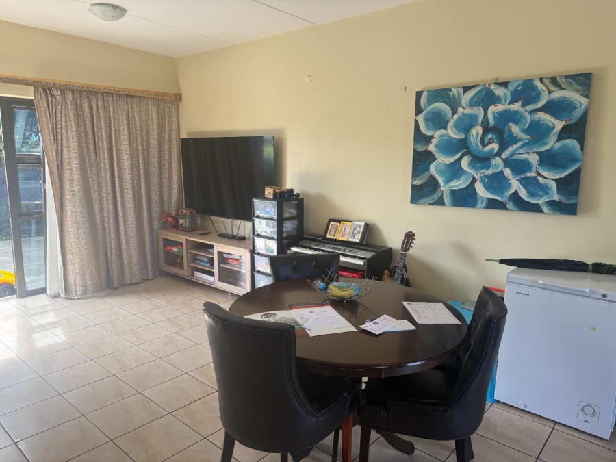 2 Bedroom Property for Sale in Ravenswood Gauteng