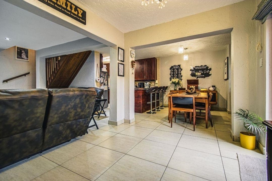 3 Bedroom Property for Sale in Blue Gill Estate Gauteng