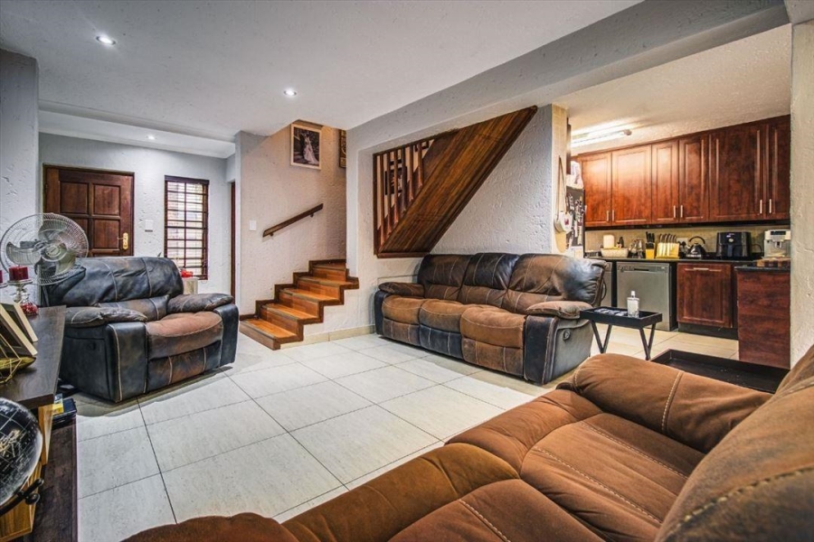 3 Bedroom Property for Sale in Blue Gill Estate Gauteng