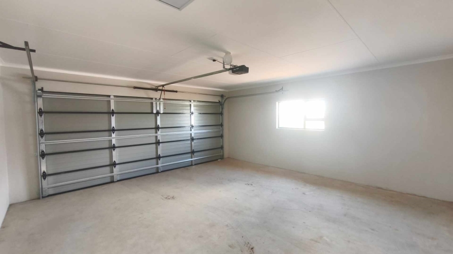4 Bedroom Property for Sale in Buhle Park Gauteng