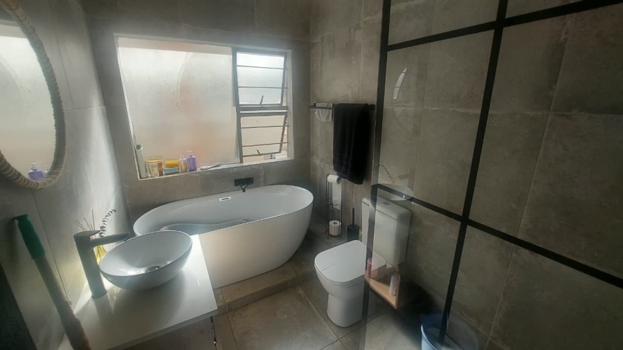 3 Bedroom Property for Sale in Meyersdal Gauteng