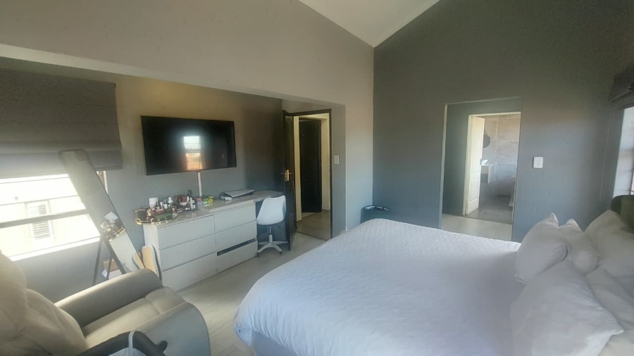 3 Bedroom Property for Sale in Meyersdal Gauteng
