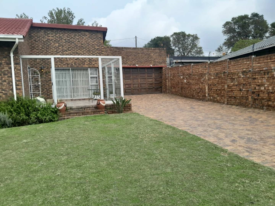 3 Bedroom Property for Sale in Elandspark Gauteng