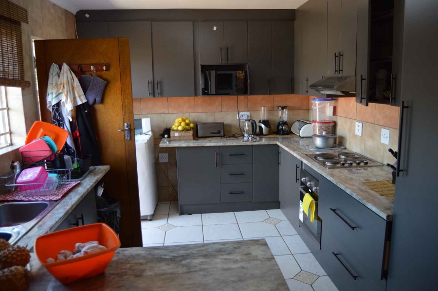 3 Bedroom Property for Sale in Brackendowns Gauteng