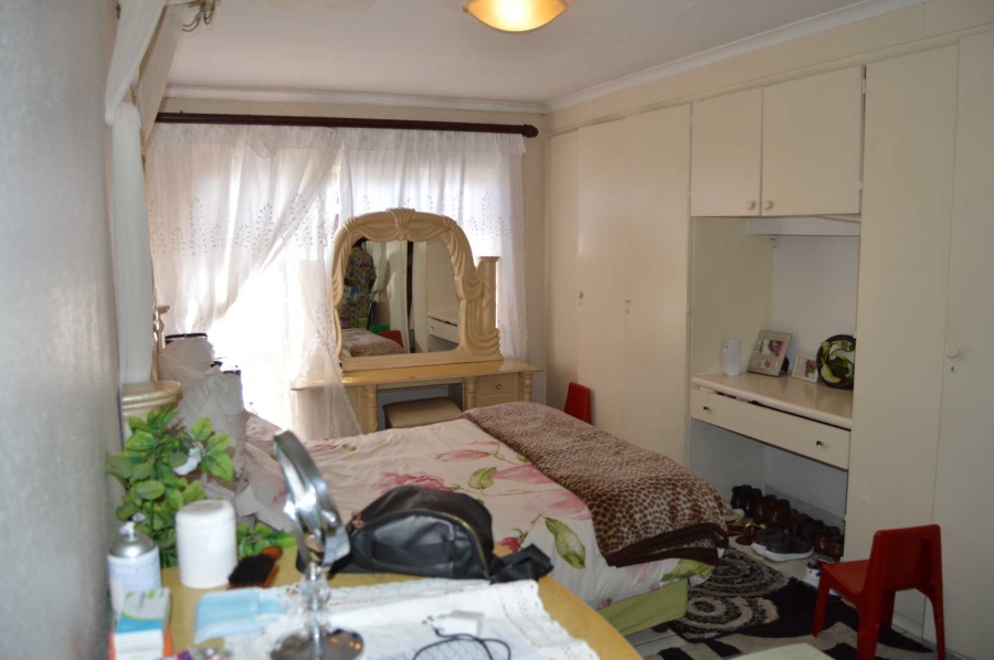 3 Bedroom Property for Sale in Brackendowns Gauteng