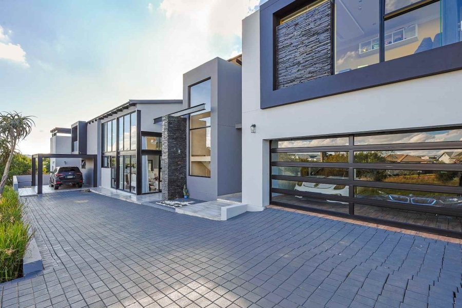 8 Bedroom Property for Sale in The Hills Game Reserve Estate Gauteng