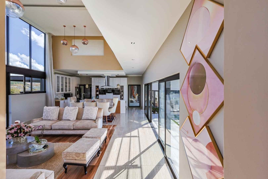 8 Bedroom Property for Sale in The Hills Game Reserve Estate Gauteng