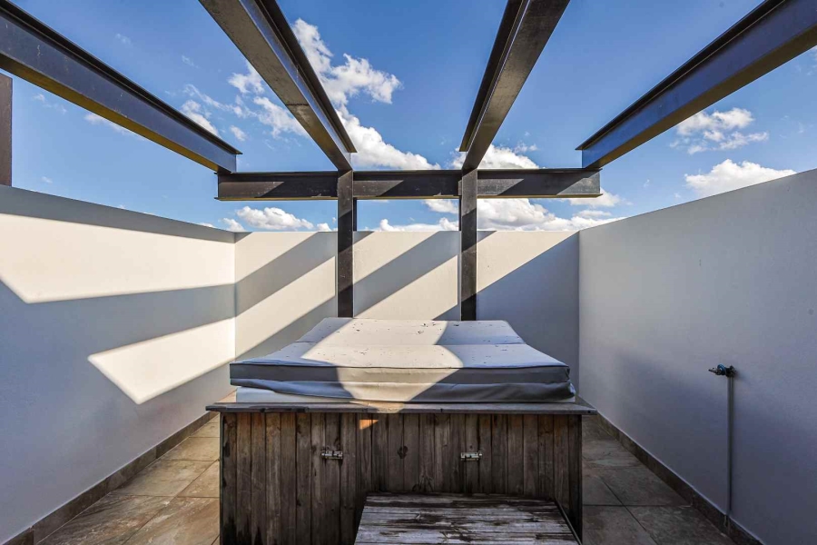 8 Bedroom Property for Sale in The Hills Game Reserve Estate Gauteng