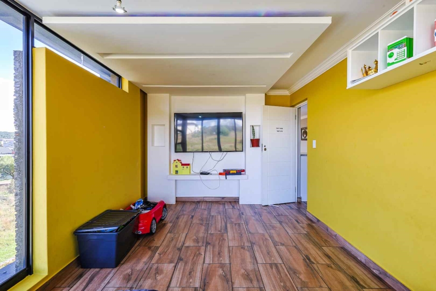 8 Bedroom Property for Sale in The Hills Game Reserve Estate Gauteng