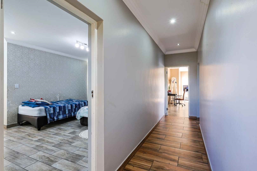 8 Bedroom Property for Sale in The Hills Game Reserve Estate Gauteng