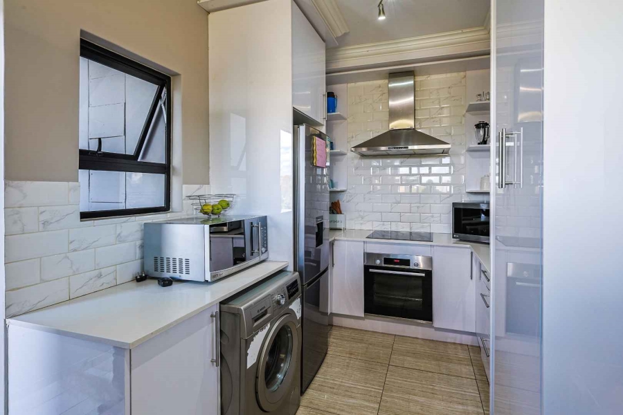 8 Bedroom Property for Sale in The Hills Game Reserve Estate Gauteng