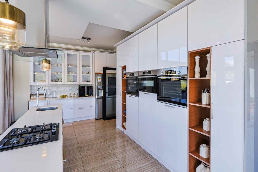 8 Bedroom Property for Sale in The Hills Game Reserve Estate Gauteng