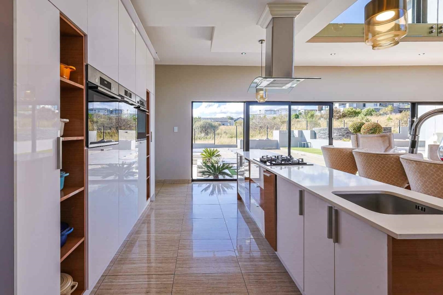 8 Bedroom Property for Sale in The Hills Game Reserve Estate Gauteng