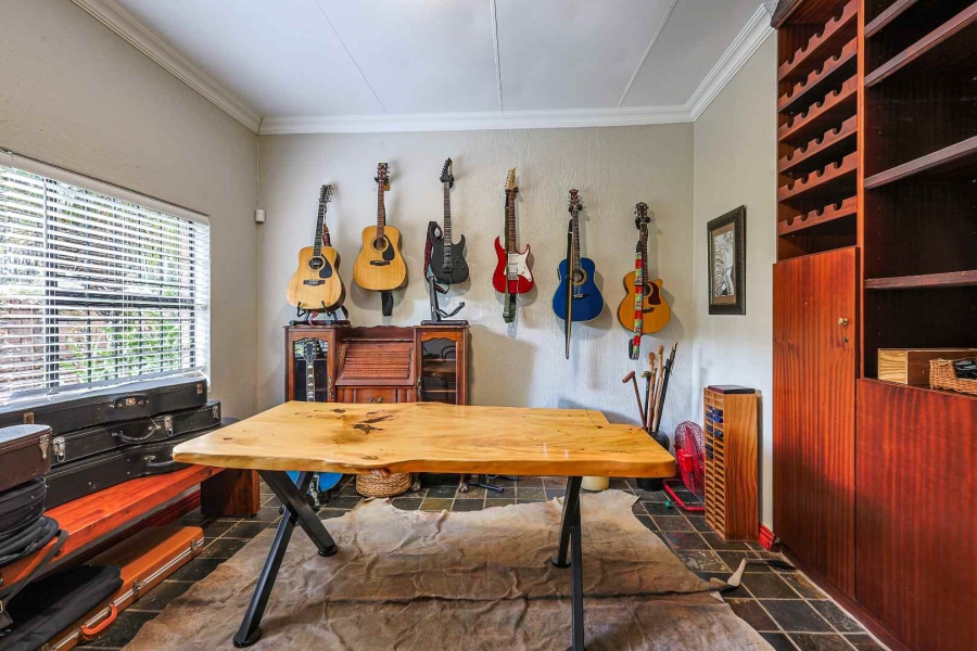 4 Bedroom Property for Sale in Erasmuskloof Gauteng