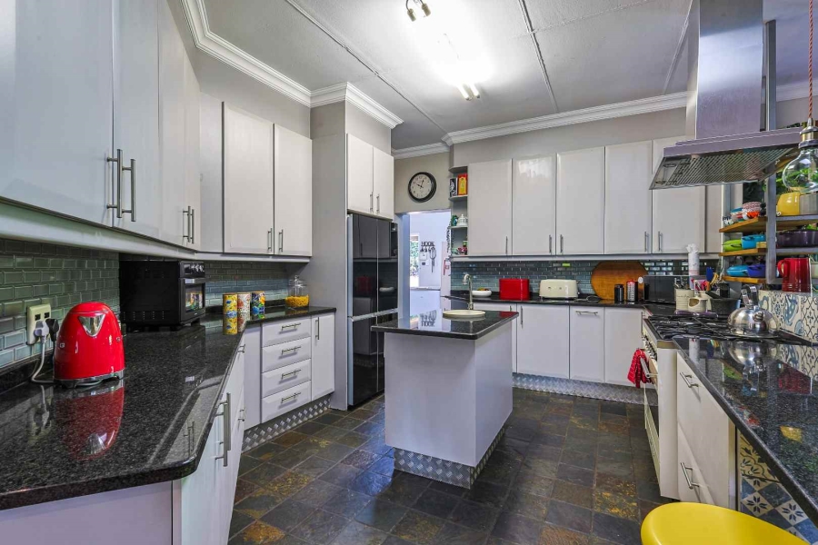 4 Bedroom Property for Sale in Erasmuskloof Gauteng