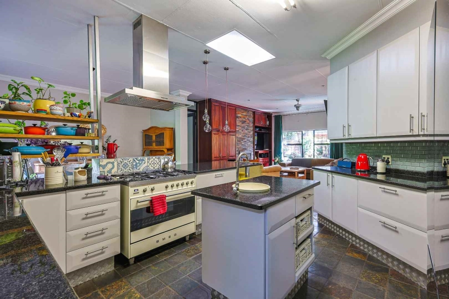 4 Bedroom Property for Sale in Erasmuskloof Gauteng