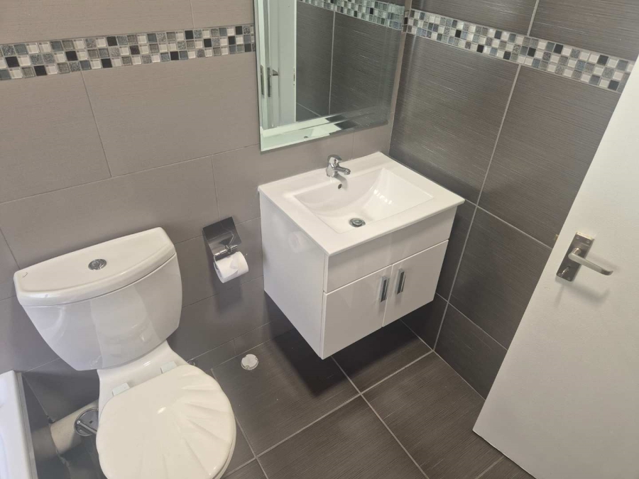 To Let 2 Bedroom Property for Rent in Paulshof Gauteng