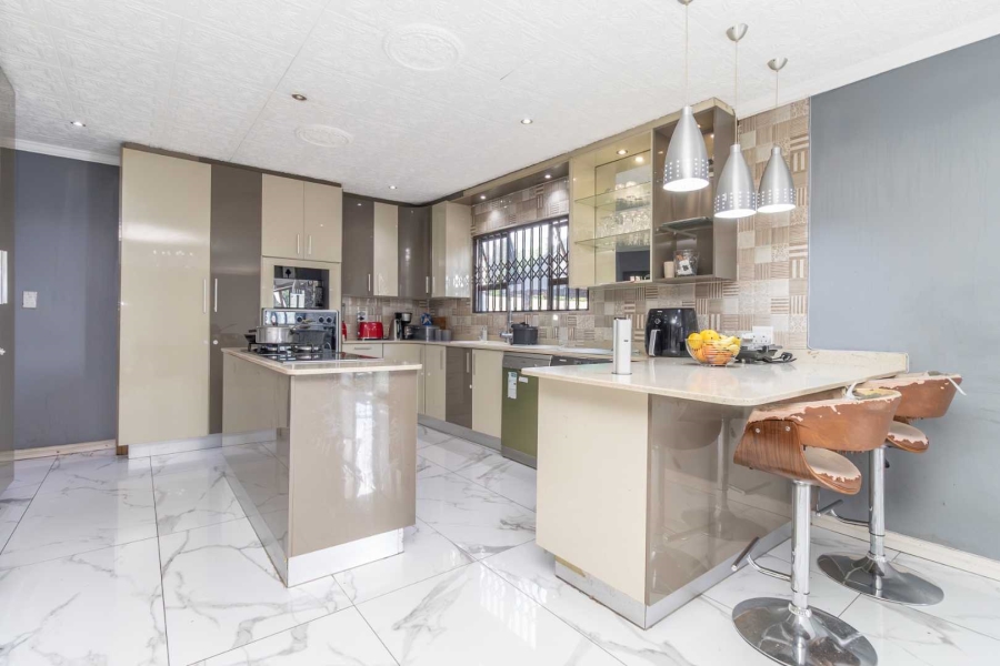 3 Bedroom Property for Sale in Cosmo City Gauteng