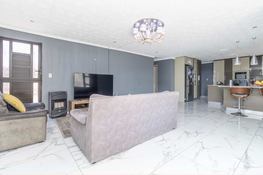 3 Bedroom Property for Sale in Cosmo City Gauteng