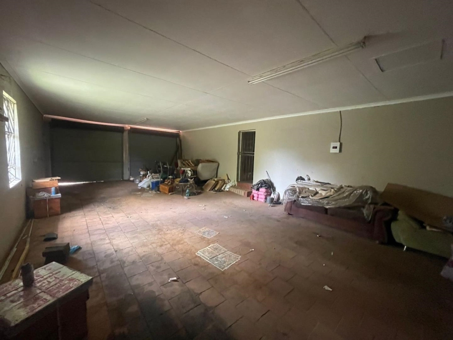 4 Bedroom Property for Sale in Glen Austin Gauteng