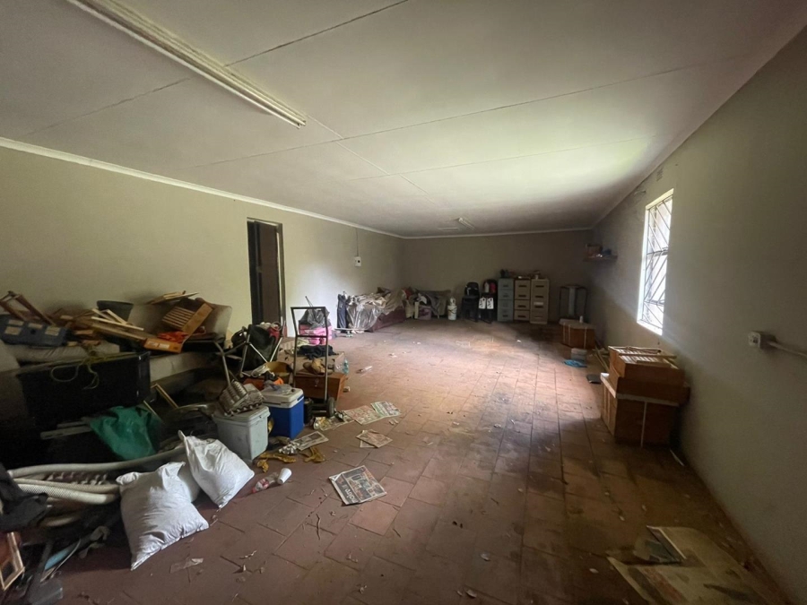 4 Bedroom Property for Sale in Glen Austin Gauteng