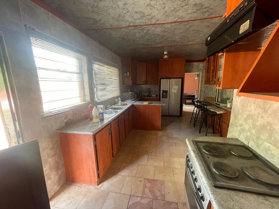 4 Bedroom Property for Sale in Glen Austin Gauteng