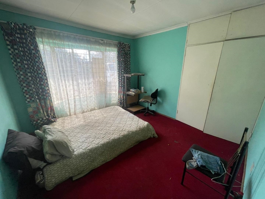 4 Bedroom Property for Sale in Glen Austin Gauteng