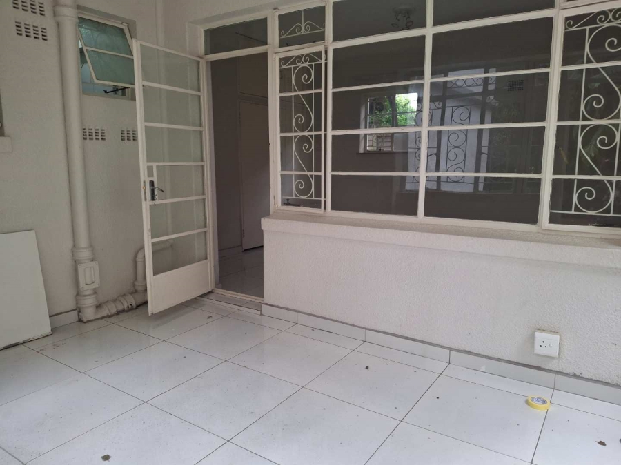 To Let 2 Bedroom Property for Rent in Illovo Gauteng