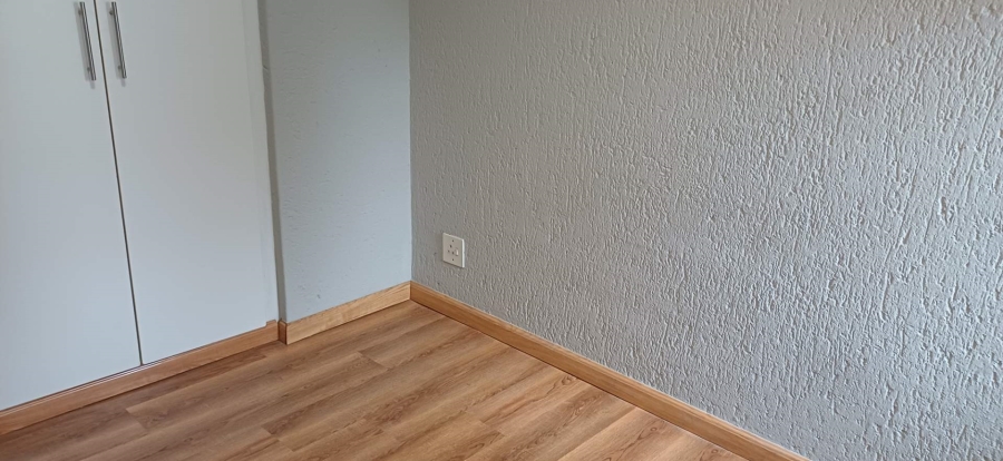 To Let 2 Bedroom Property for Rent in Sandown Gauteng