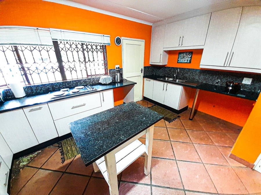 4 Bedroom Property for Sale in Buccleuch Gauteng