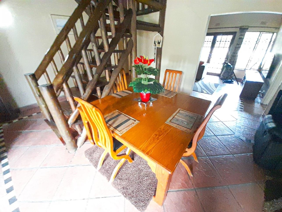 4 Bedroom Property for Sale in Buccleuch Gauteng