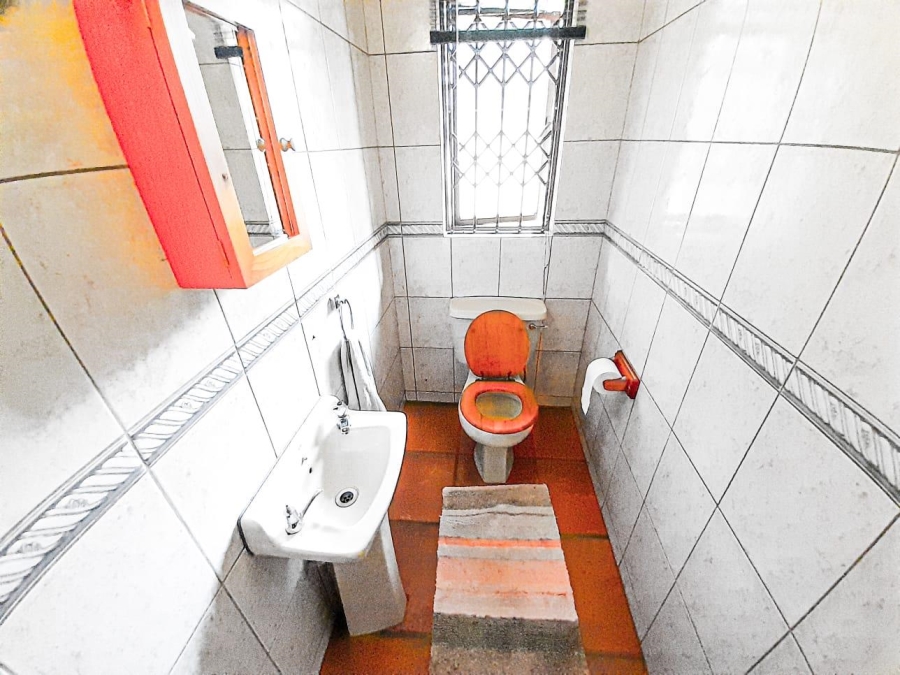 4 Bedroom Property for Sale in Buccleuch Gauteng
