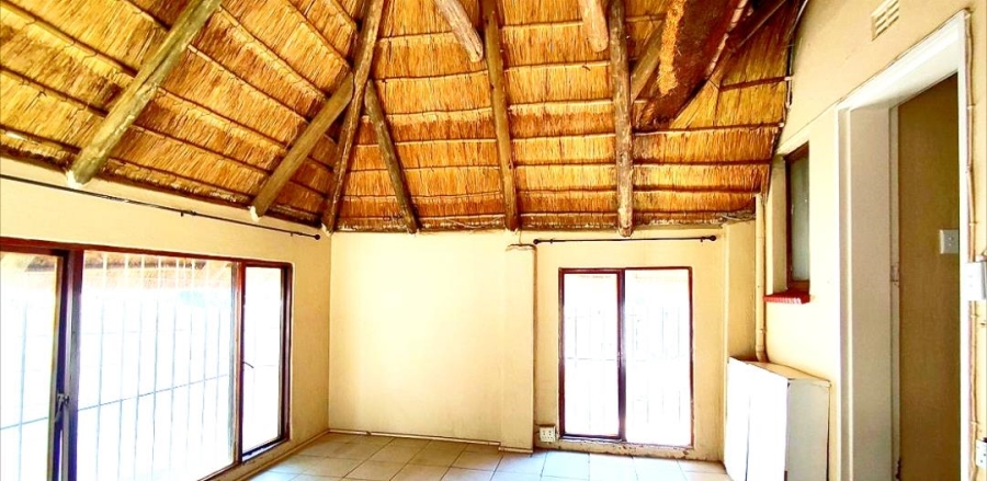 4 Bedroom Property for Sale in Buccleuch Gauteng