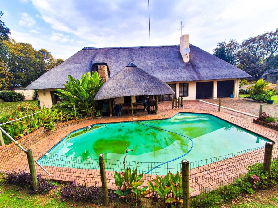 4 Bedroom Property for Sale in Buccleuch Gauteng