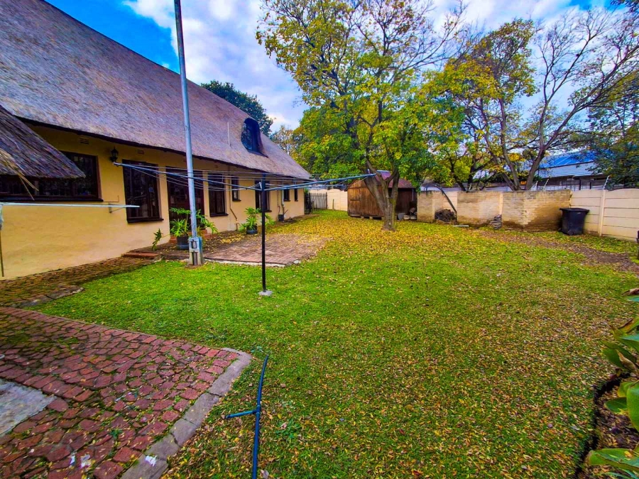 4 Bedroom Property for Sale in Buccleuch Gauteng