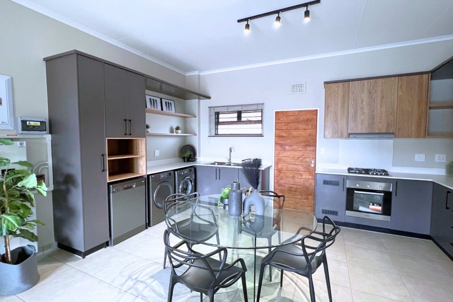 2 Bedroom Property for Sale in Rietvalleirand Gauteng