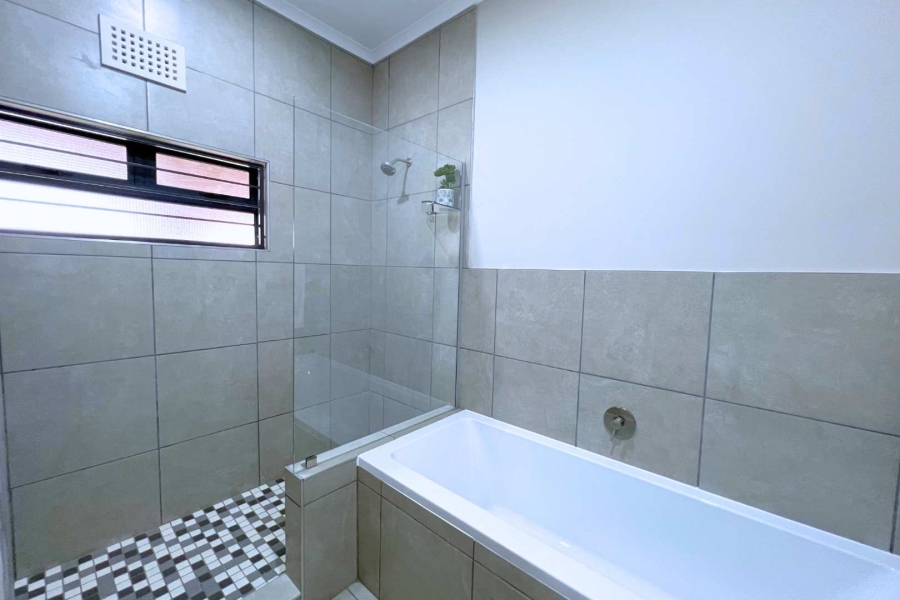 2 Bedroom Property for Sale in Rietvalleirand Gauteng