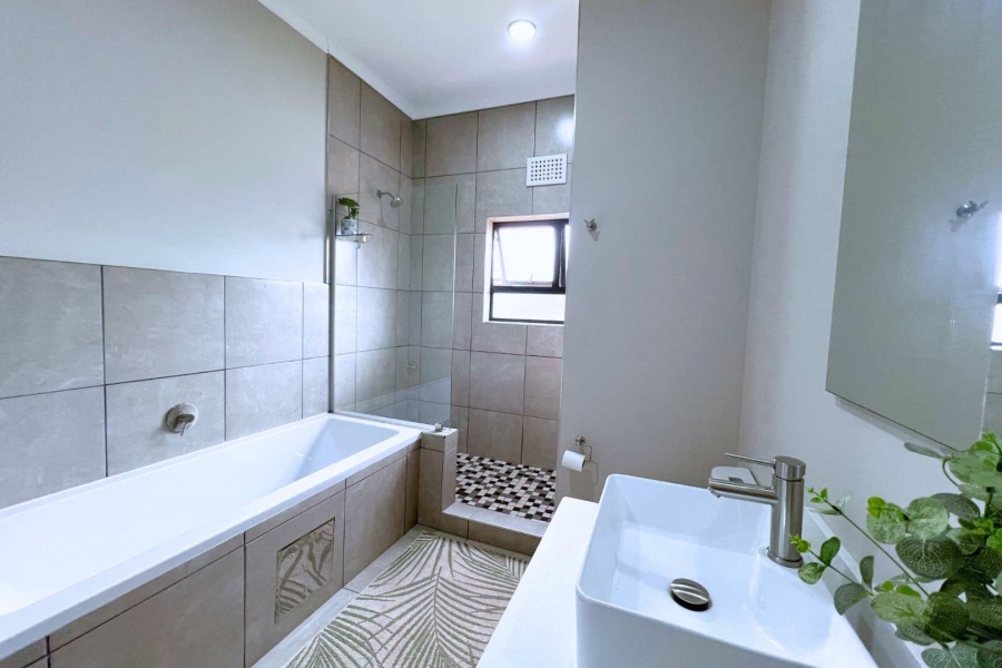 2 Bedroom Property for Sale in Rietvalleirand Gauteng